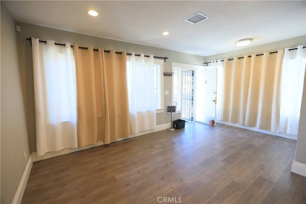 Apartment for rent at 126 N Saratoga St #126, Los Angeles, CA 90033