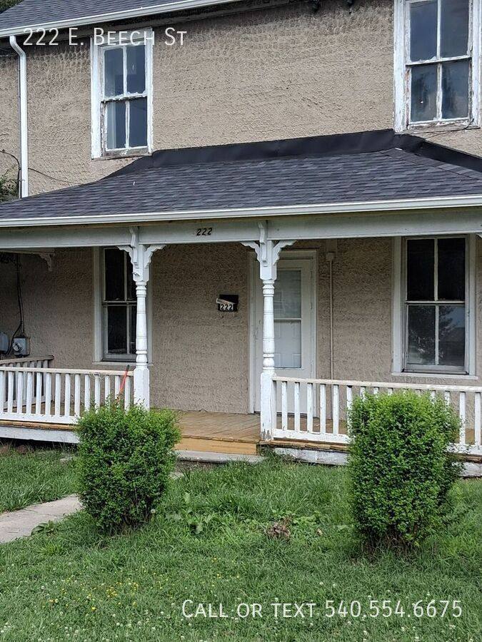 House for rent at 222 E Beech St, Covington, VA 24426