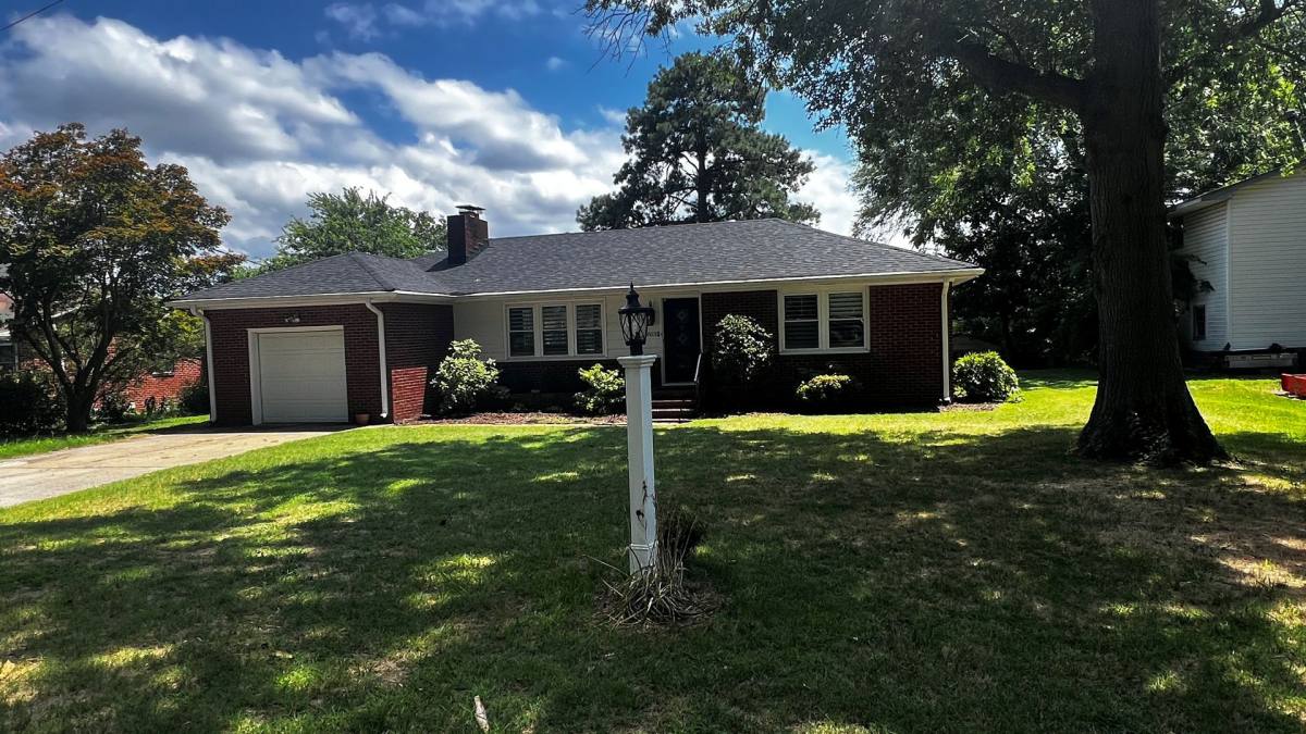 House for rent at 3813 Bruce Rd, Chesapeake, VA 23321