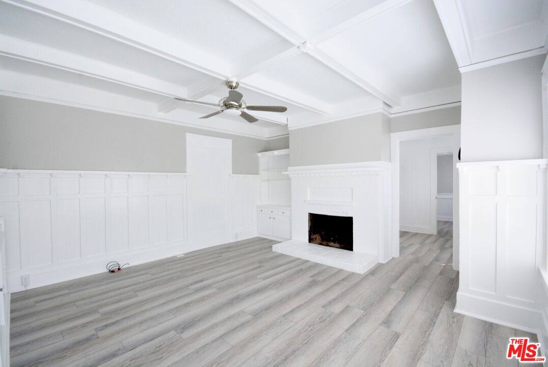 Apartment for rent at 1366 Riviera Ave, Venice, CA 90291