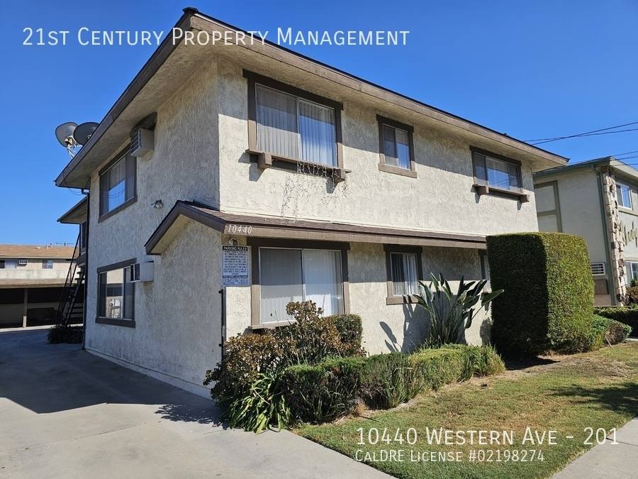 Townhouse for rent at 10440 Western Ave #201, Downey, CA 90241