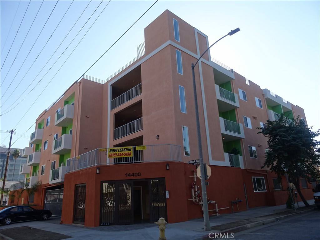 Apartment for rent at 14400 Friar St #207, Van Nuys, CA 91401