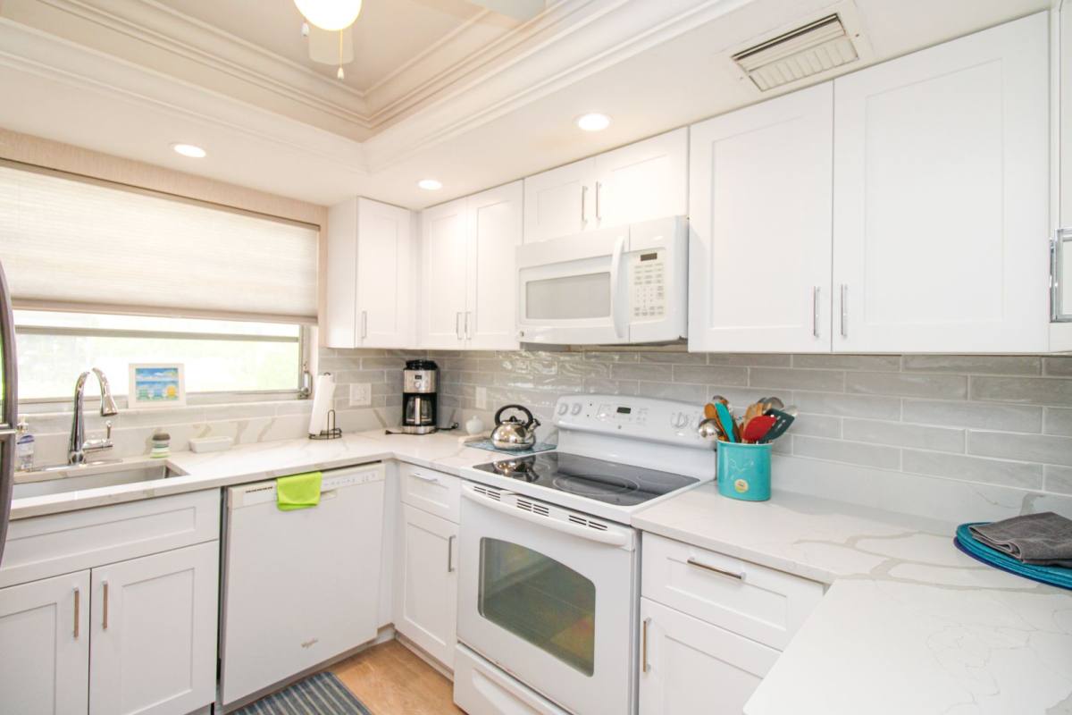 Condo for rent at 1020 Palm View Dr, Naples, FL 34110
