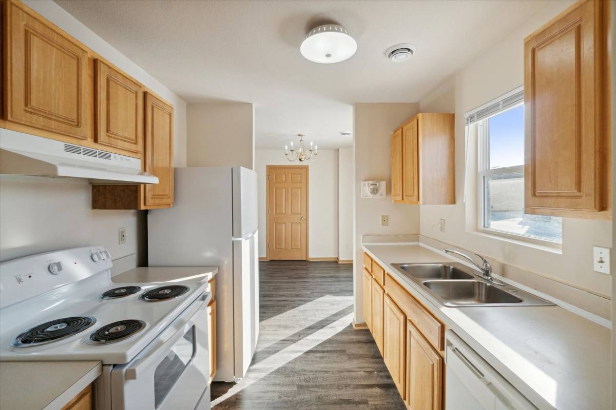 Apartment for rent at 2800 Brookwood N, Saginaw, MI 48601