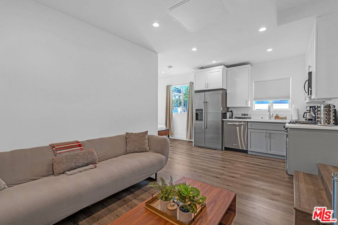 Apartment for rent at 1540 N Bronson Ave #16-16, Los Angeles, CA 90028