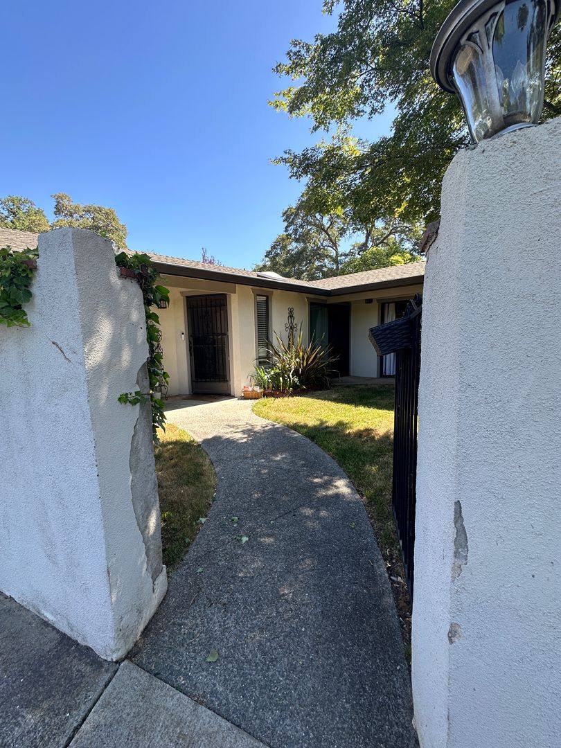 House for rent at 152 Dolores Dr, Auburn, CA 95603
