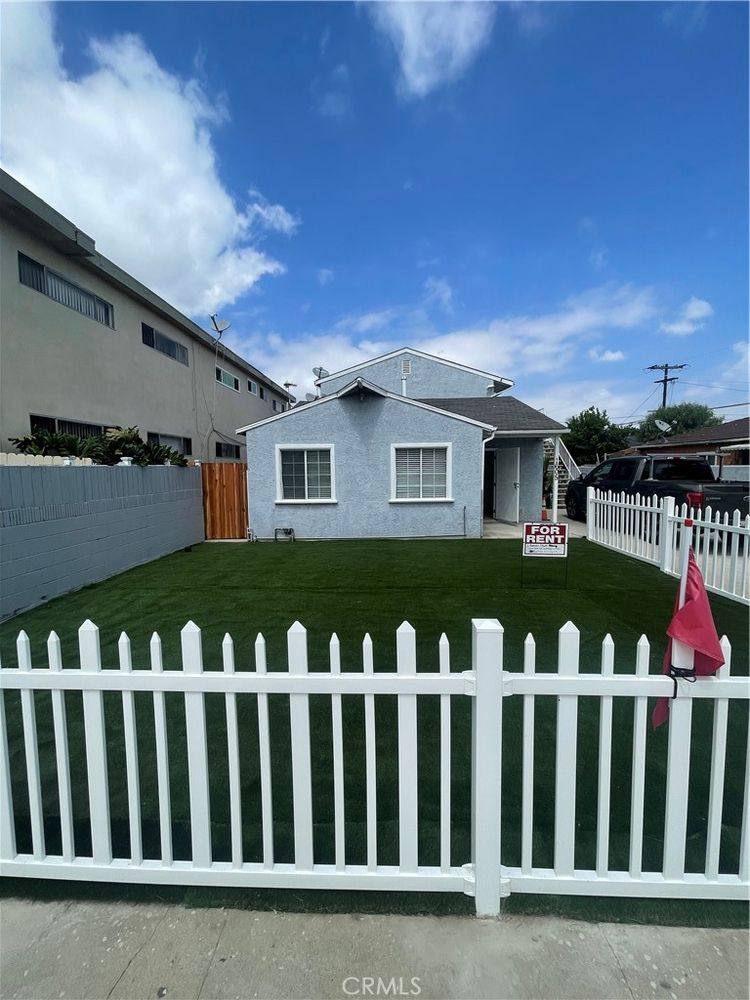 Apartment for rent at 1605 W 206th St, Torrance, CA 90501