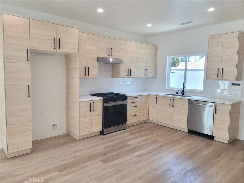 Apartment for rent at 16840 Los Alimos St, Granada Hills, CA 91344