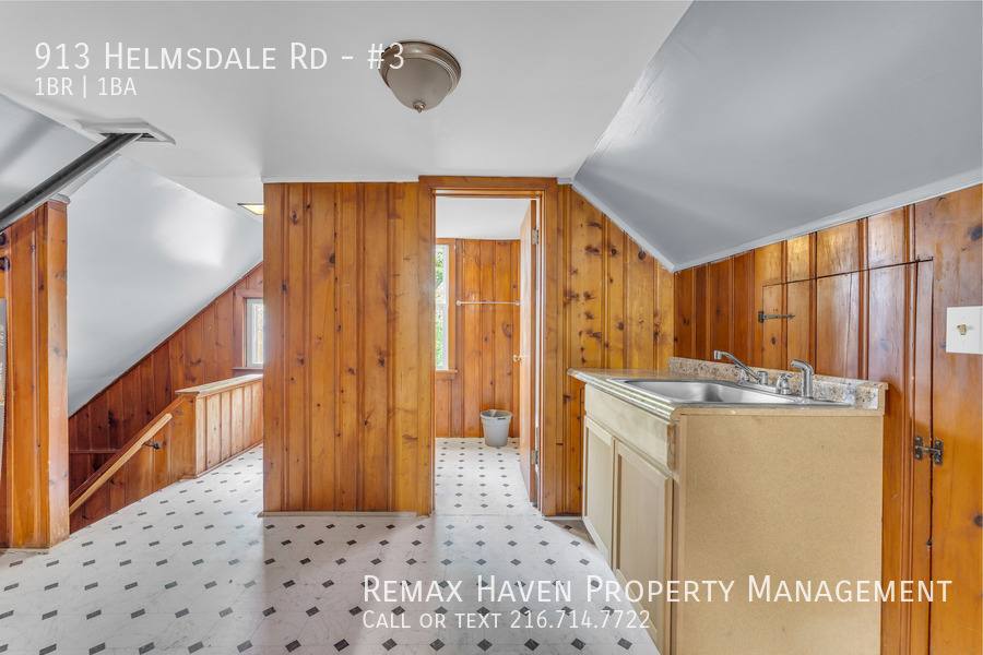 Apartment for rent at 913 Helmsdale Rd #3, Cleveland, OH 44112