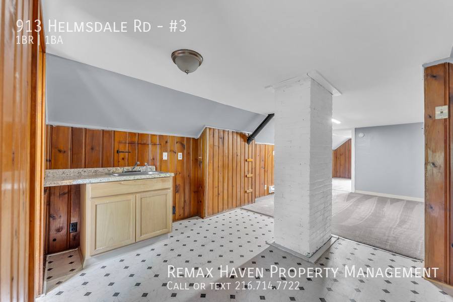 Apartment for rent at 913 Helmsdale Rd #3, Cleveland, OH 44112