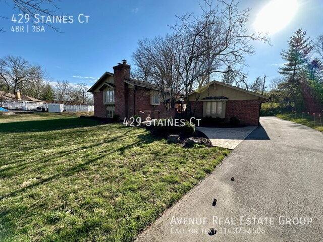 House for rent at 429 Staines Court, Saint Louis, MO 63141