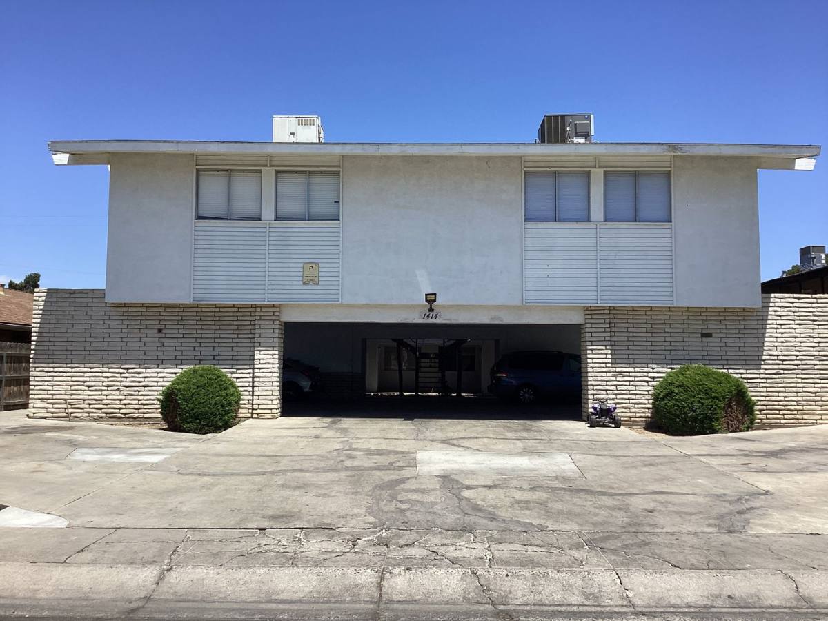 Apartment for rent at 1414 W Vassar Ave, Visalia, CA 93277