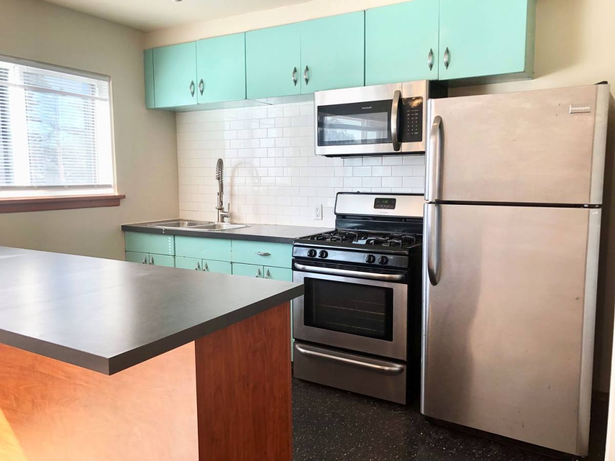 Apartment for rent at 2101 E River Terrace, Minneapolis, MN 55414