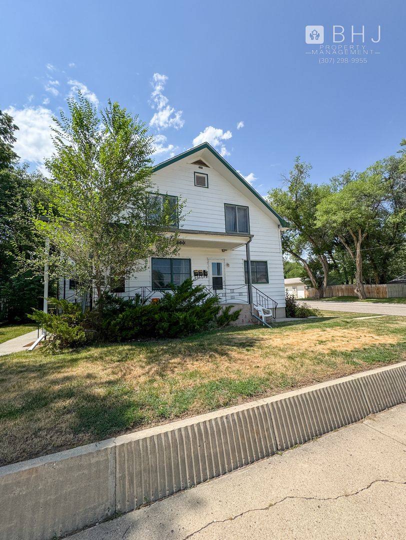 Apartment for rent at 860 Bellevue Ave, Sheridan, WY 82801