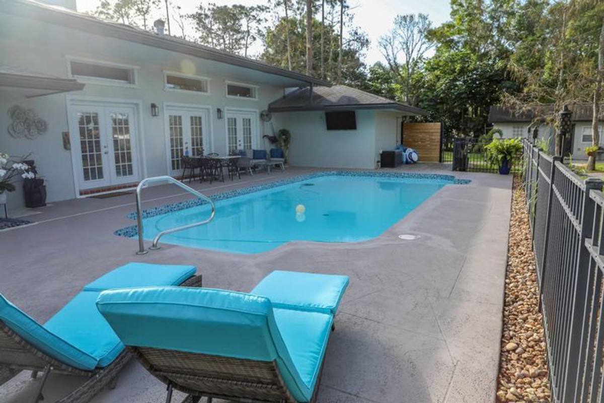 House for rent at 661 W Rambling Dr, Wellington, FL 33414