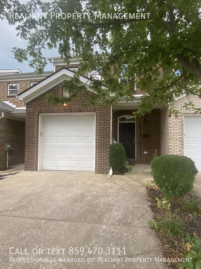 Townhouse for rent at 341 Faulconer Dr, Nicholasville, KY 40356