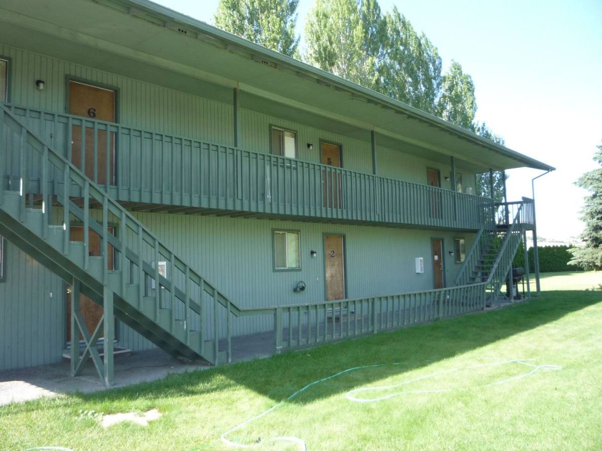 Apartment for rent at 4212 S 3rd St, Yakima, WA 98903