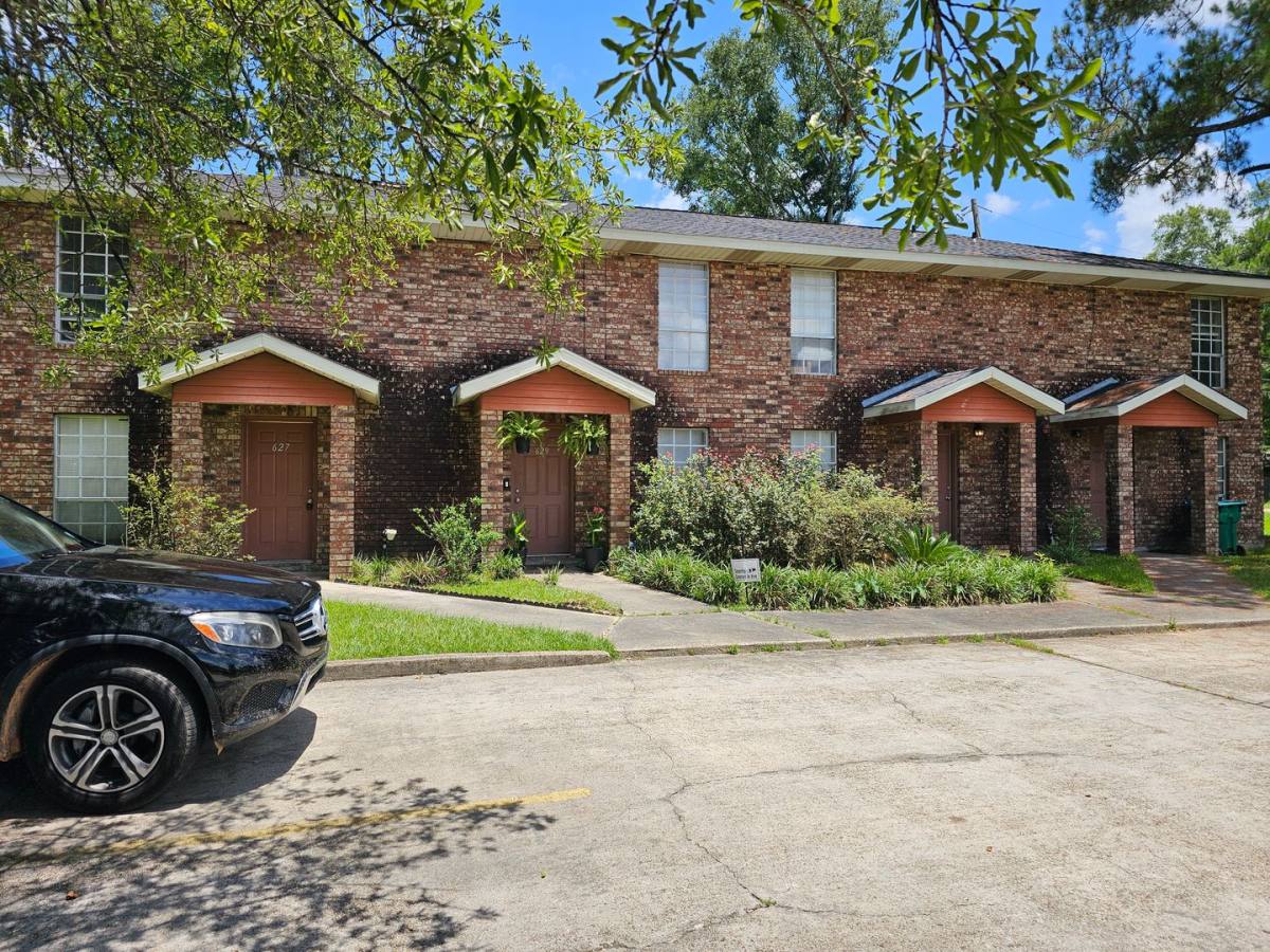 Apartment for rent at 627-633 Joe Farris Dr, Hammond, LA 70403