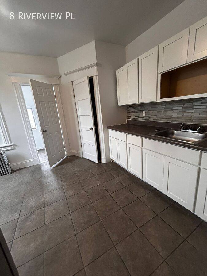 Apartment for rent at 8 Riverview Place, Yonkers, NY 10701