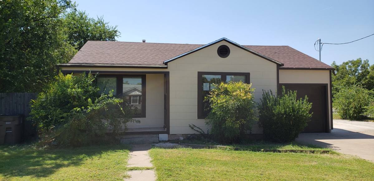 House for rent at 1881 Guadalupe, San Angelo, TX 76901