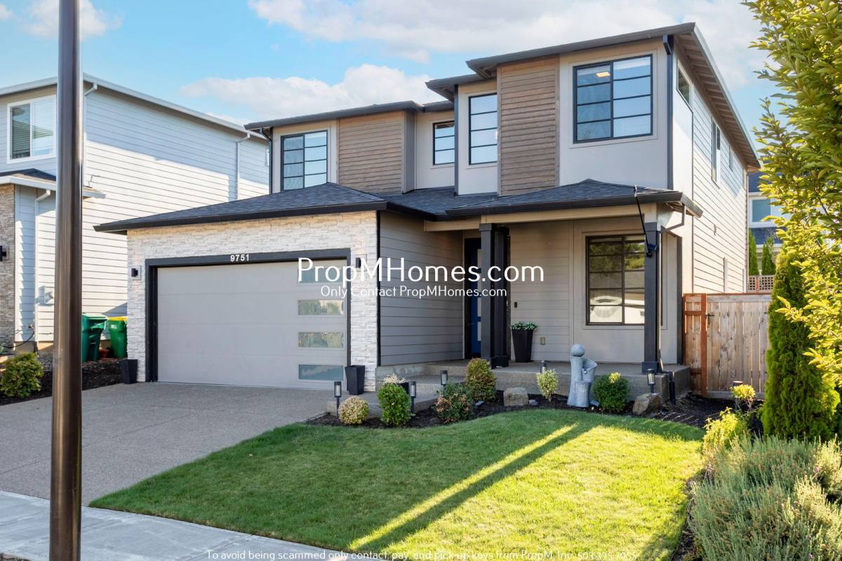 House for rent at 9751 SW 172nd Ave, Beaverton, OR 97007