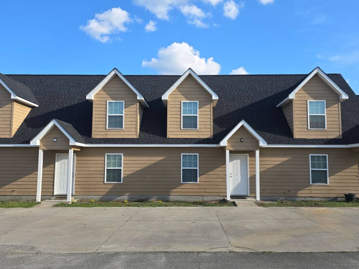 Apartment for rent at 900 Maple Dr, Vidalia, GA 30474