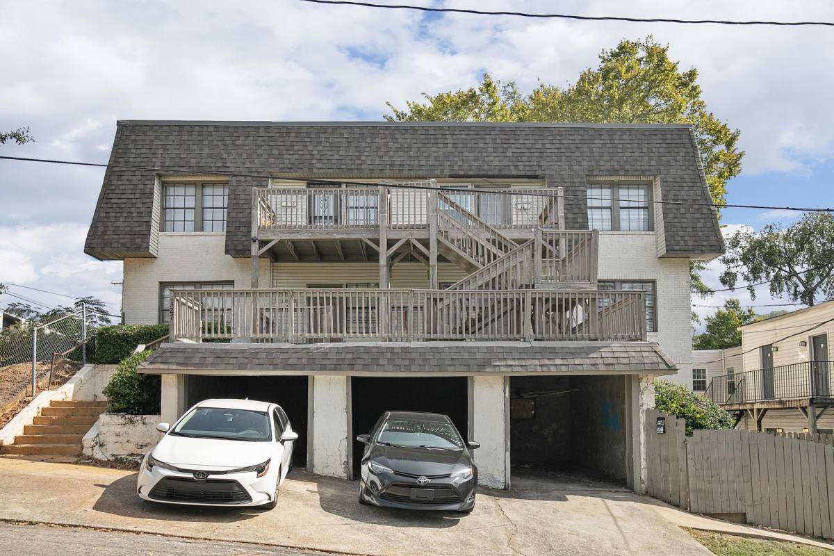 Apartment for rent at 1327 16th St S, Birmingham, AL 35205