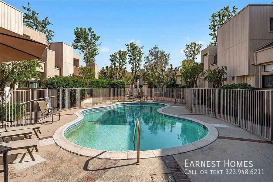Townhouse for rent at 15175 Magnolia Blvd #A, Sherman Oaks, CA 91403