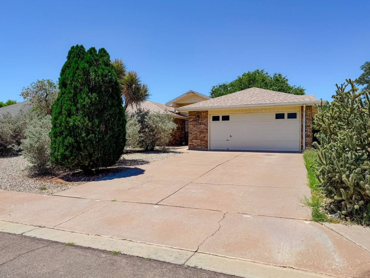 House for rent at 533 Eagle Dr, Alamogordo, NM 88310