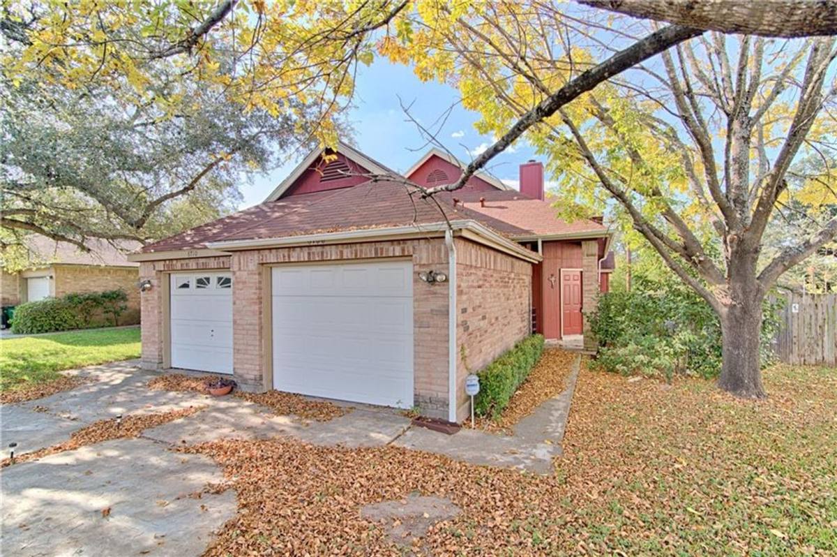 Apartment for rent at 6708 Windrift Way, Austin, TX 78745