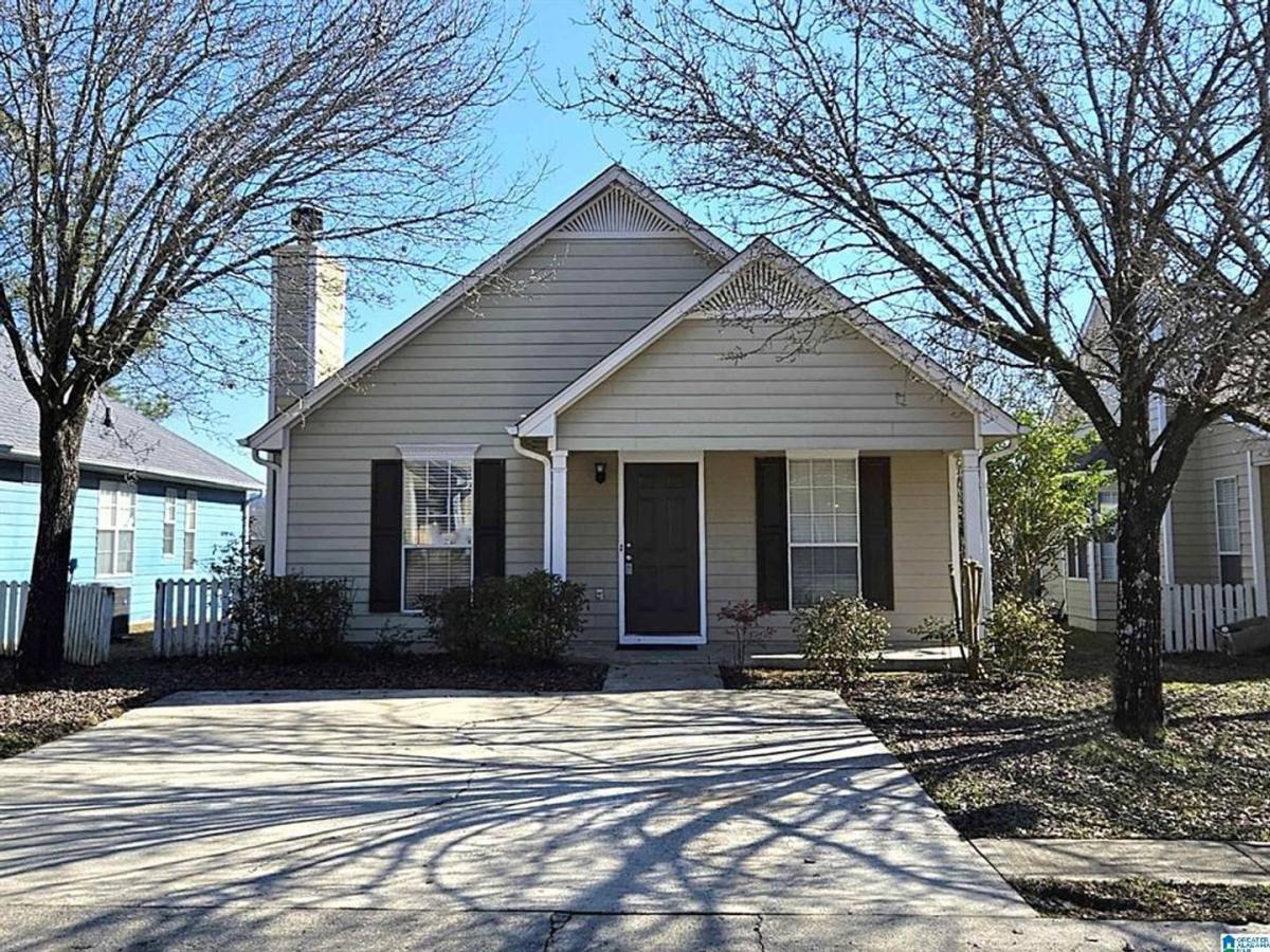 House for rent at 1009 Wyndham Lane, Helena, AL 35080