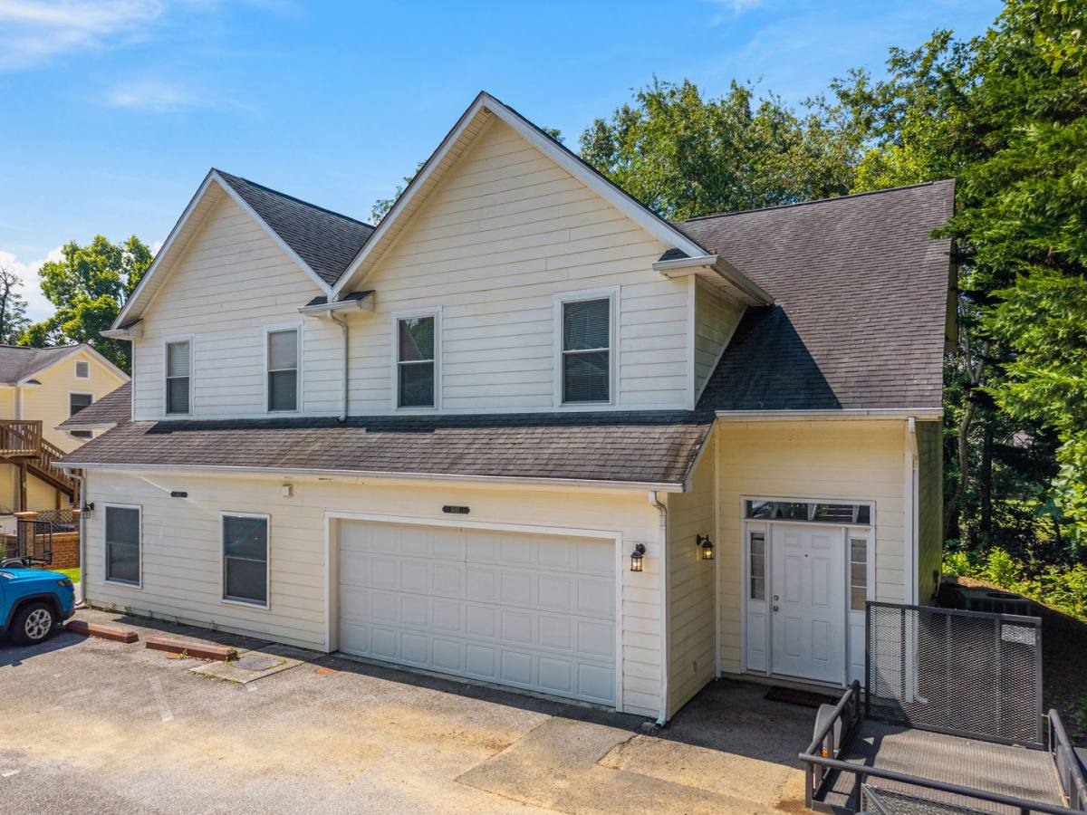 Apartment for rent at 3030 Peppers Ferry Rd, Radford, VA 24141