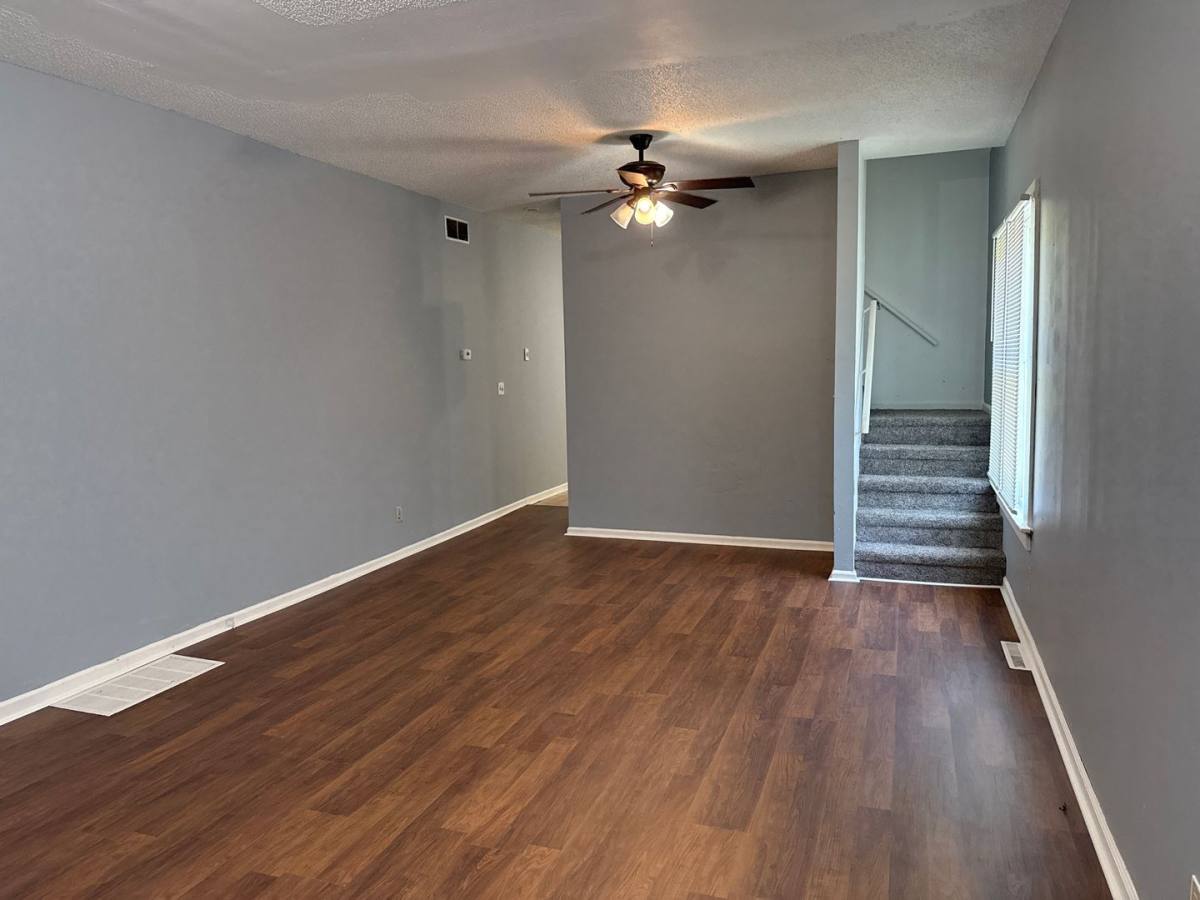 Apartment for rent at 1604 Selinger St, Springfield, IL 62702