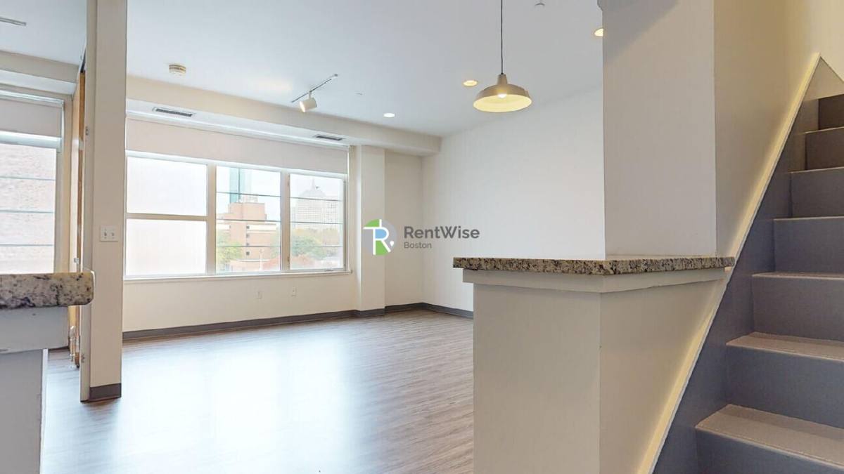 Apartment for rent at 160 E Berkeley St, Boston, MA 02118