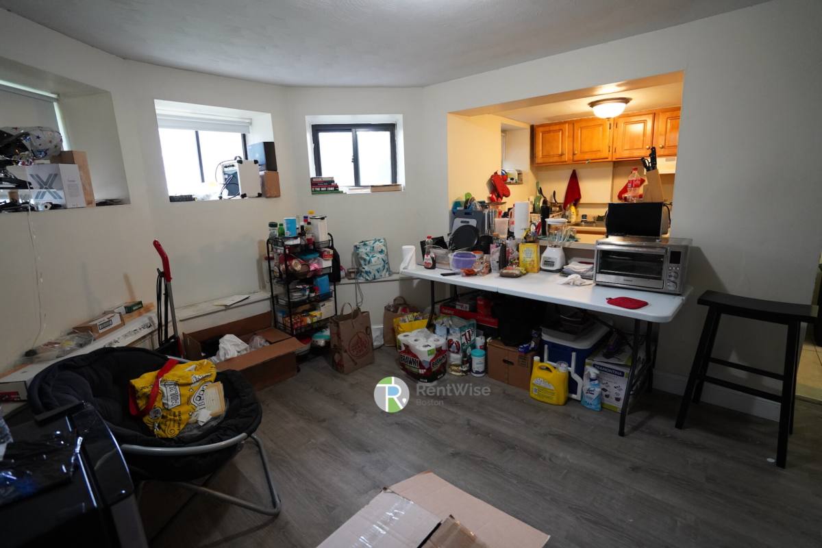 Apartment for rent at 19 Brighton Ave #A, Allston, MA 02134
