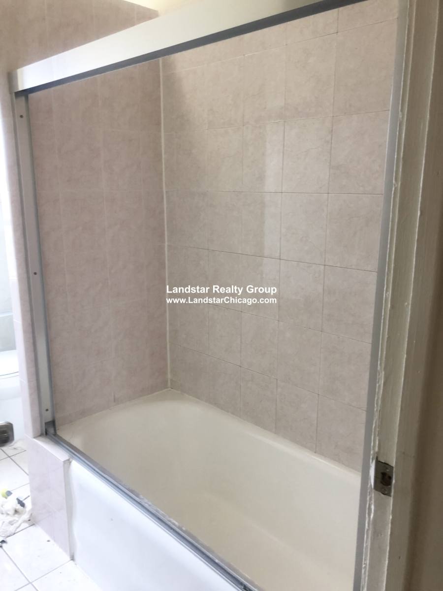 Apartment for rent at 4416 N Ashland #3E, Chicago, IL 60640