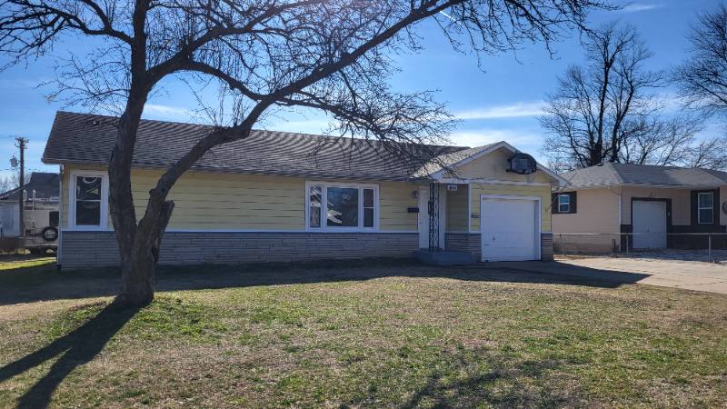 House for rent at 1420 W Poplar St, Springfield, MO 65802