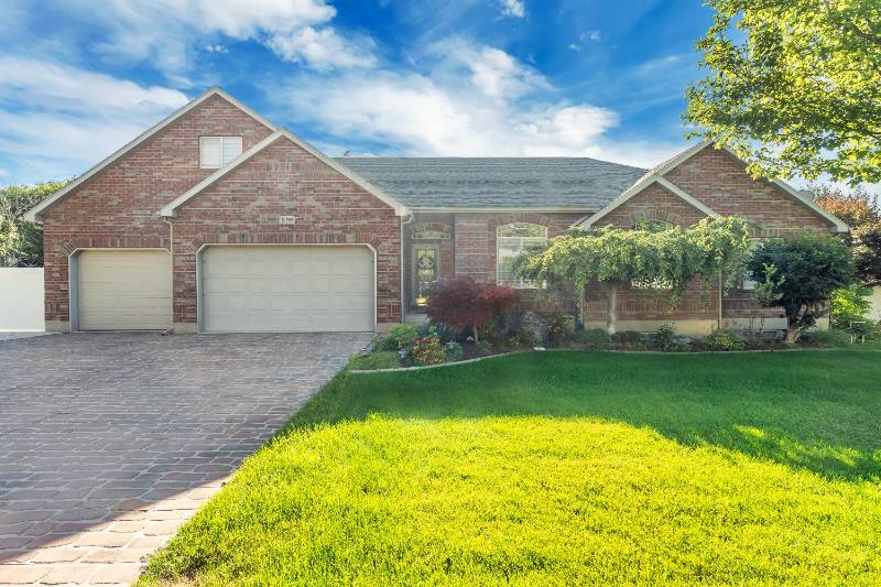 House for rent at 10369 S 2840 W, South Jordan, UT 84095