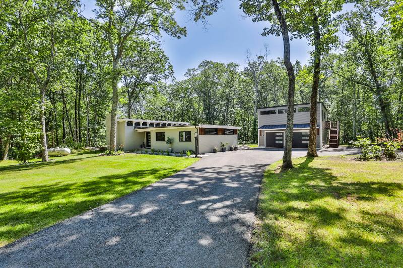 House for rent at 82 Pelham Rd, Pelham, NH 03076