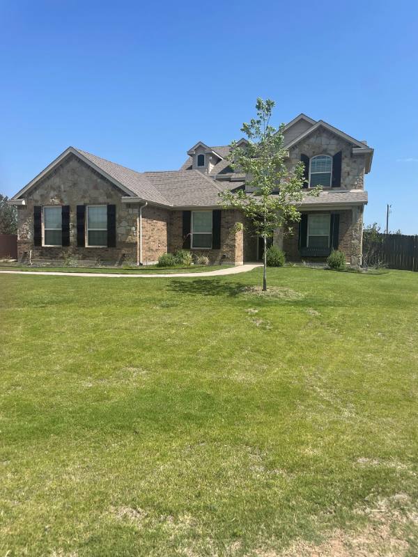 House for rent at 811 Blue Quail Dr, Weatherford, TX 76087