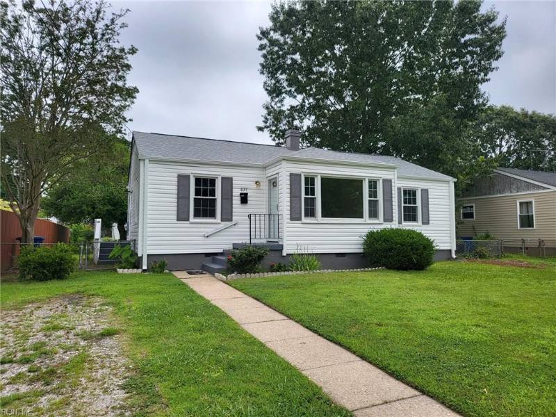 House for rent at 631 Willow Dr, Newport News, VA 23605