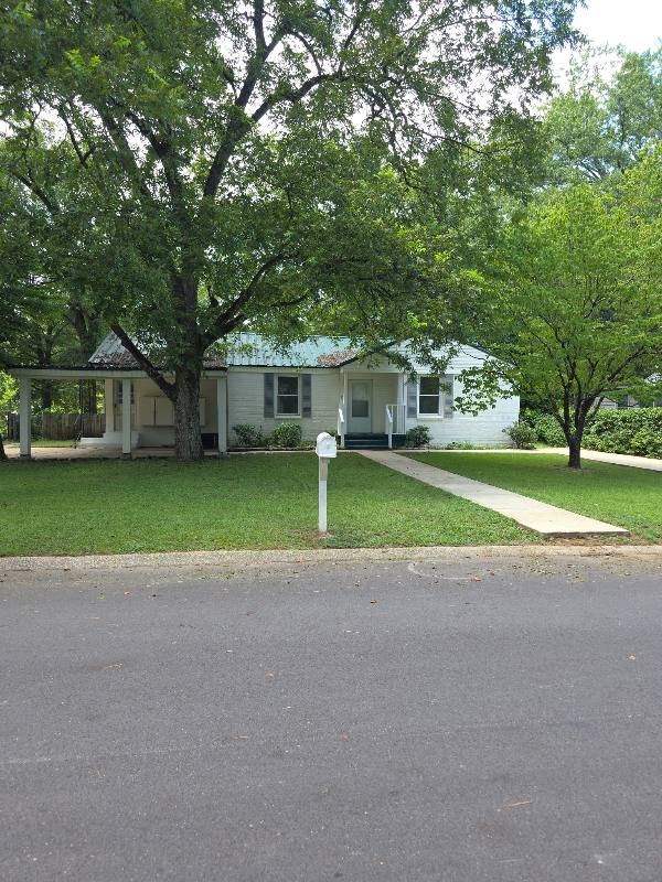 House for rent at 14 Springbrook Circle, Tuscaloosa, AL 35401
