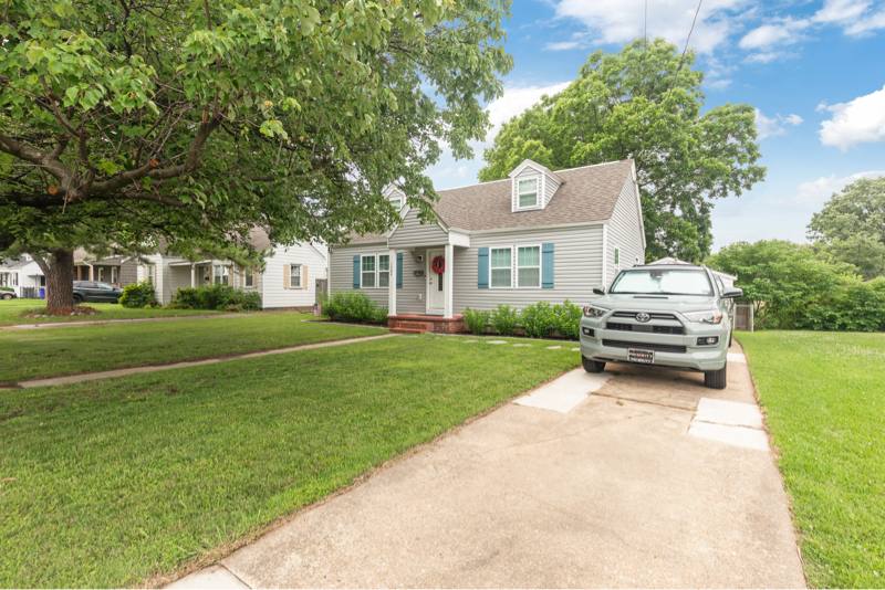 House for rent at 1364 E Norcova Dr, Norfolk, VA 23502