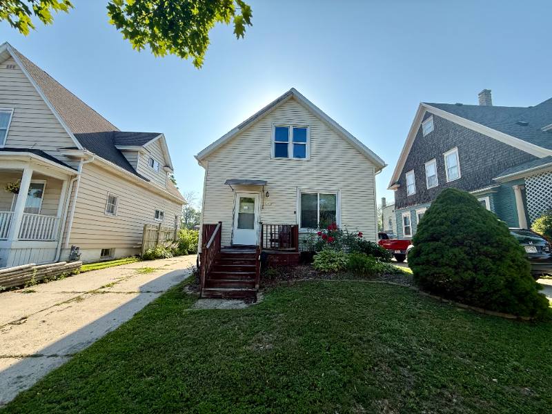 House for rent at 1126 S 17th St, Sheboygan, WI 53081