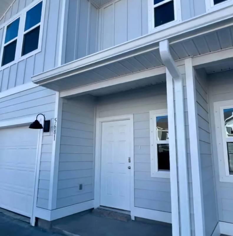Townhouse for rent at 5681 Stellarjay St, Gulf Breeze, FL 32563