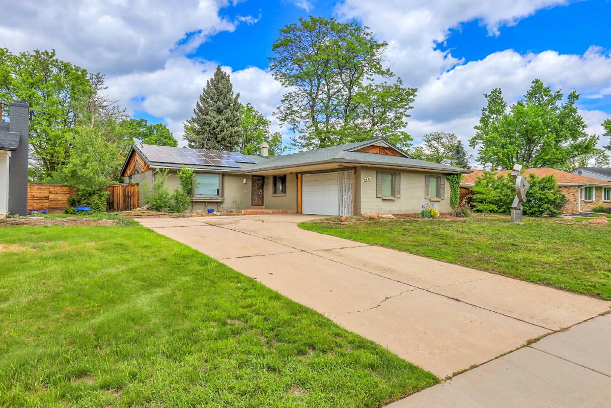 House for rent at 2512 S Kearney St, Denver, CO 80222