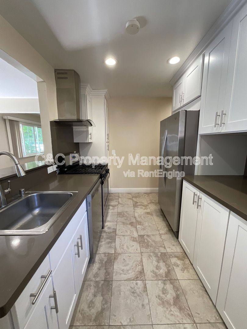 Apartment for rent at 80 Murlagan #A, Watsonville, CA 95076