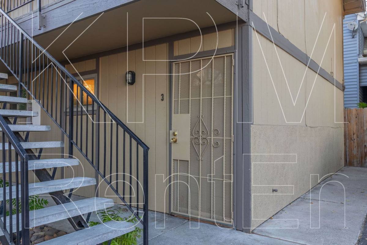 Apartment for rent at 1028 N Commerce St #3, Stockton, CA 95202