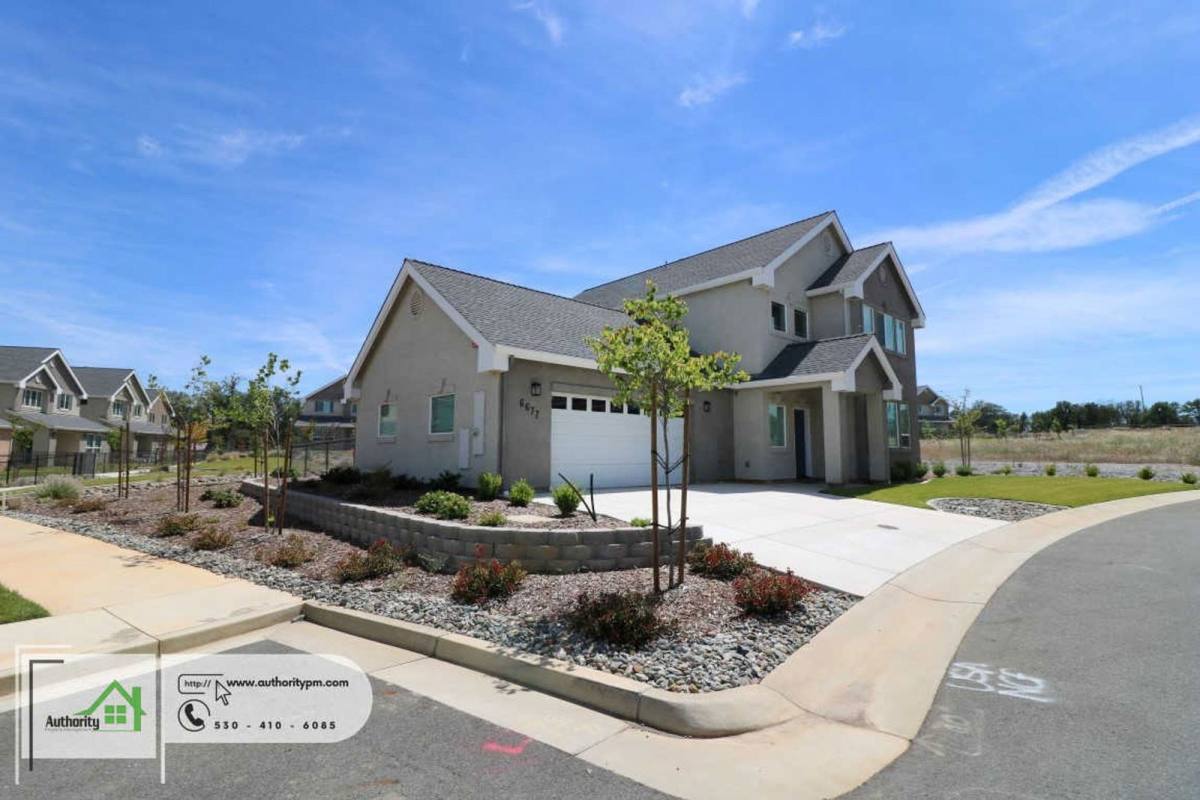House for rent at 6677 Bandito Dr, Redding, CA 96003