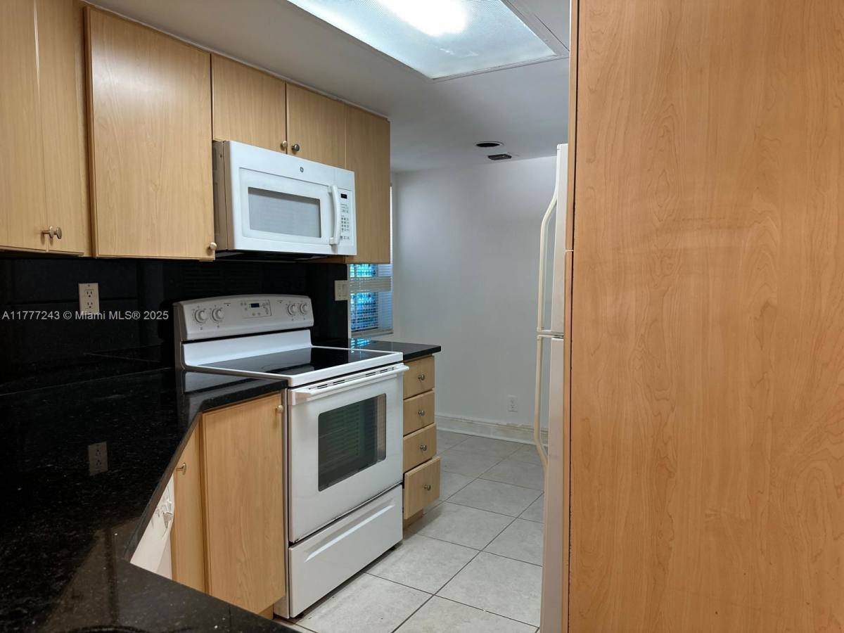 Apartment for rent at 2813 N Course Dr #2101, Pompano Beach, FL 33069